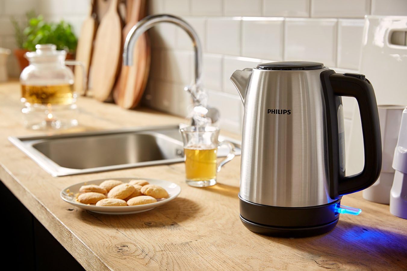 Philips 1.7L Kettle - HD9350/90