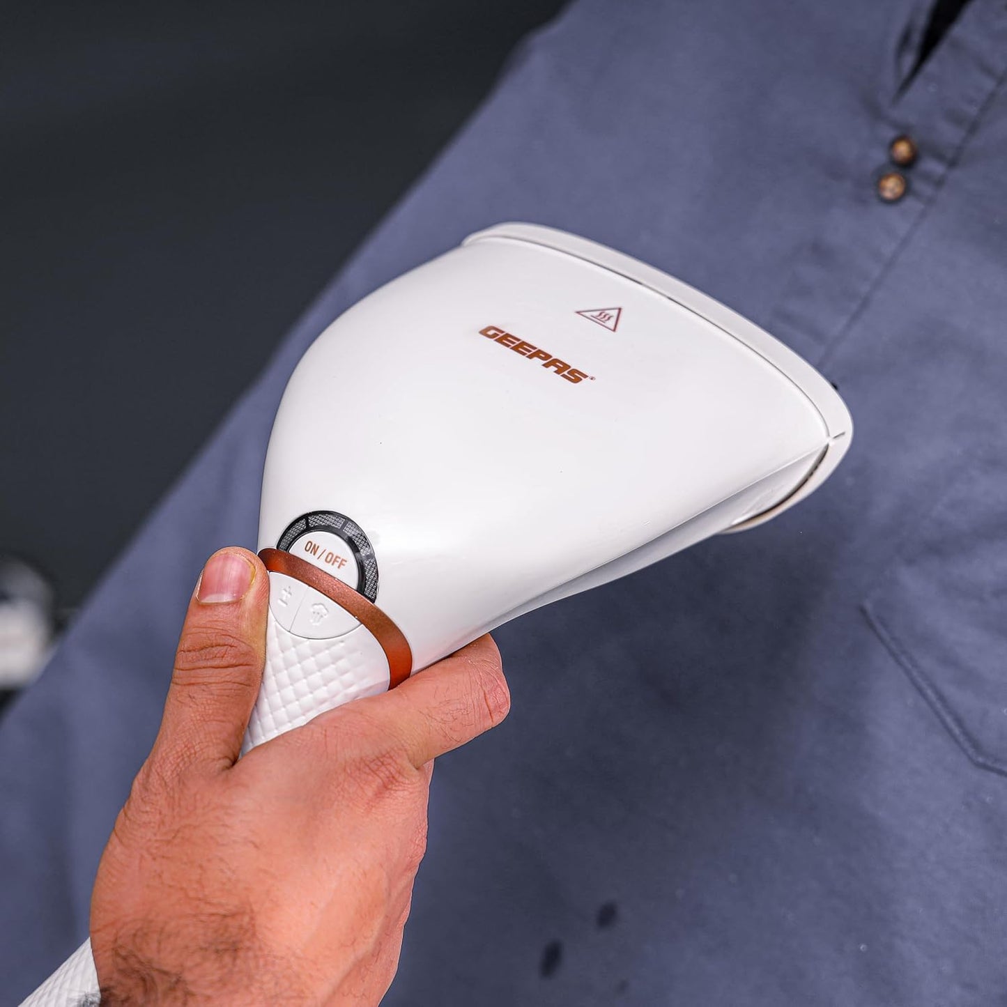 Geepas Handheld Garment Steamer - GGS25035