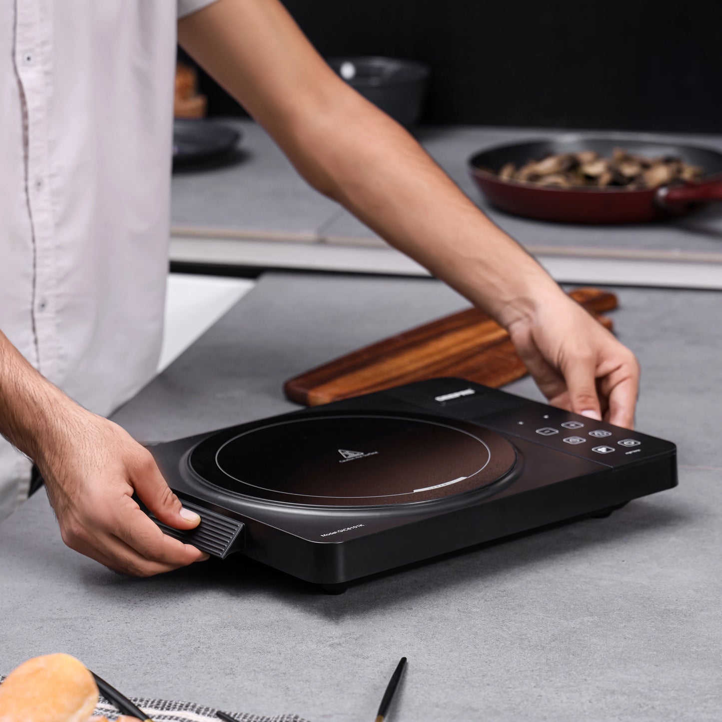 Geepas Digital Infrared Cooker - GIC6101K