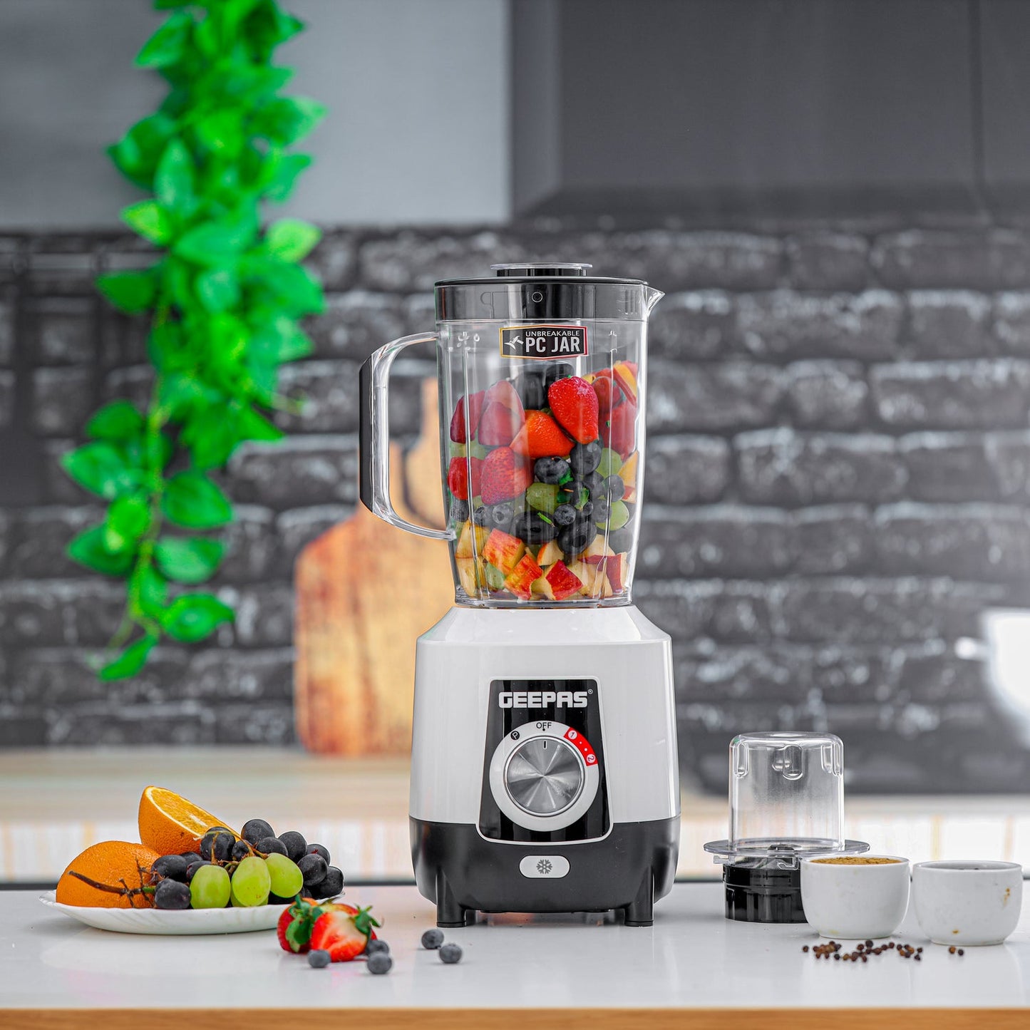 Geepas 2 in 1 Blender - GSB44027
