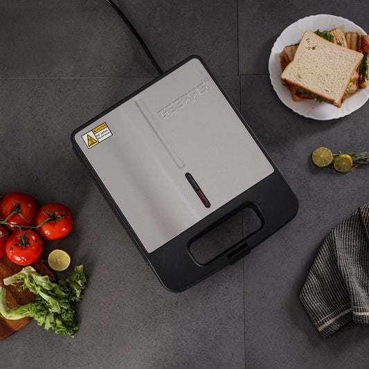 Geepas 4 Slice Sandwich Maker - GST5391
